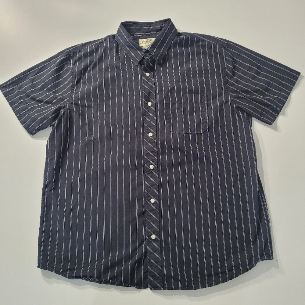 American Rag Men's Black with White Pinstripe Short Sleeve Collared Button Down